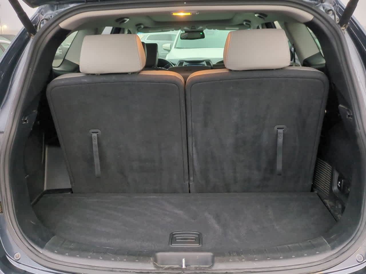 Thumbnail: 2017 Hyundai Santa Fe - 35