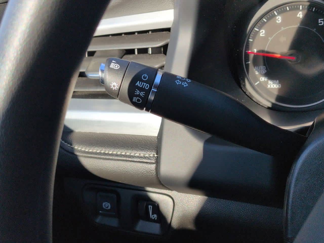 Thumbnail: 2023 GMC Acadia - 27