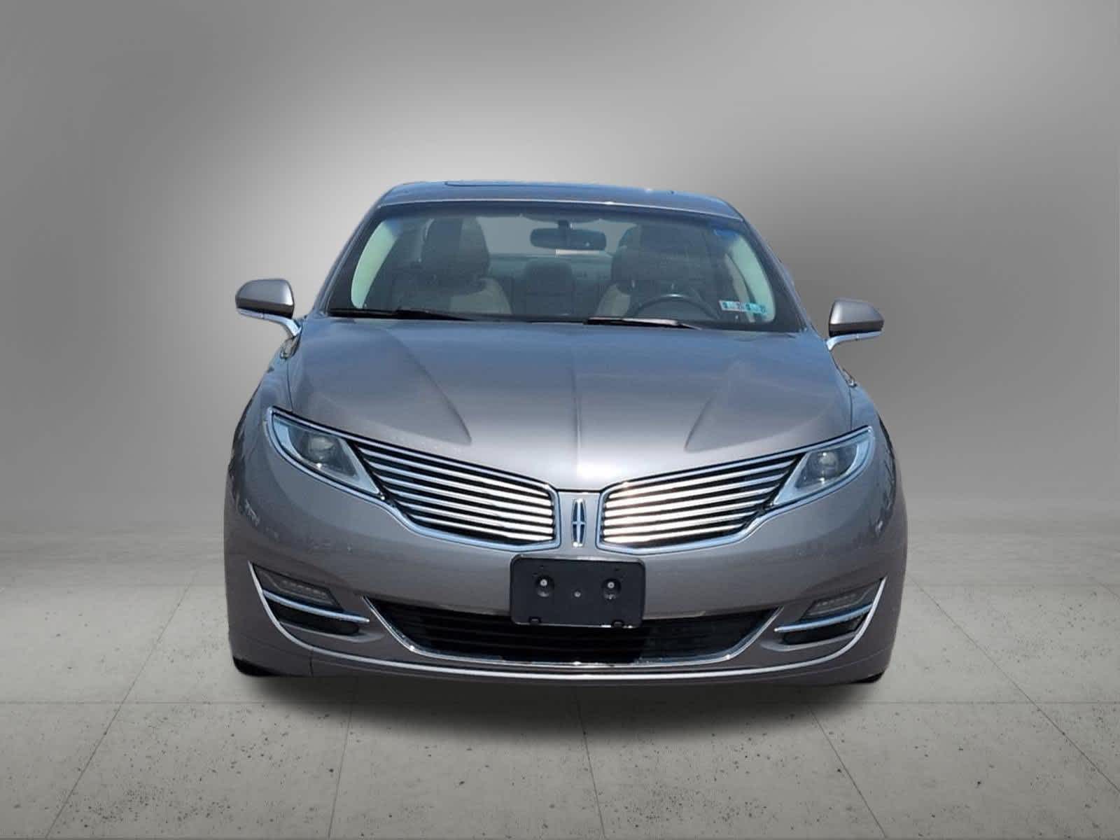 Thumbnail: 2015 Lincoln MKZ - 9