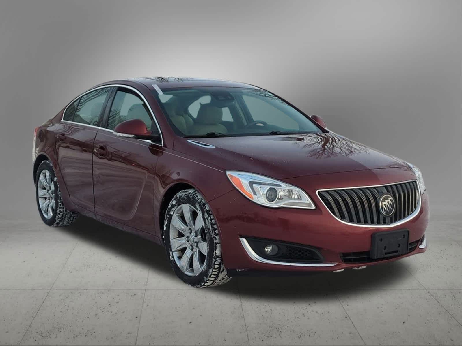 Thumbnail: 2017 Buick Regal - 8