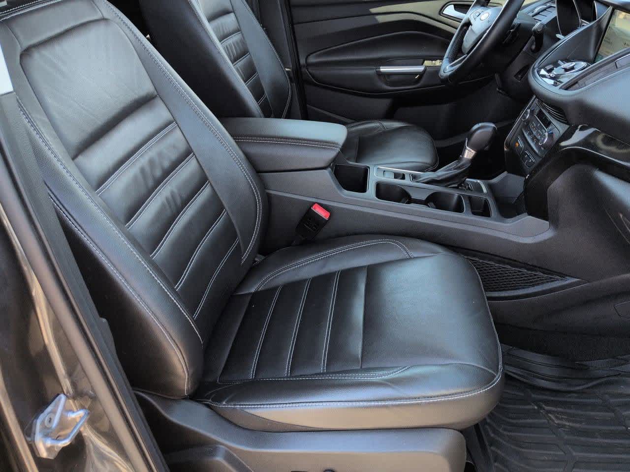 Thumbnail: 2017 Ford Escape - 21