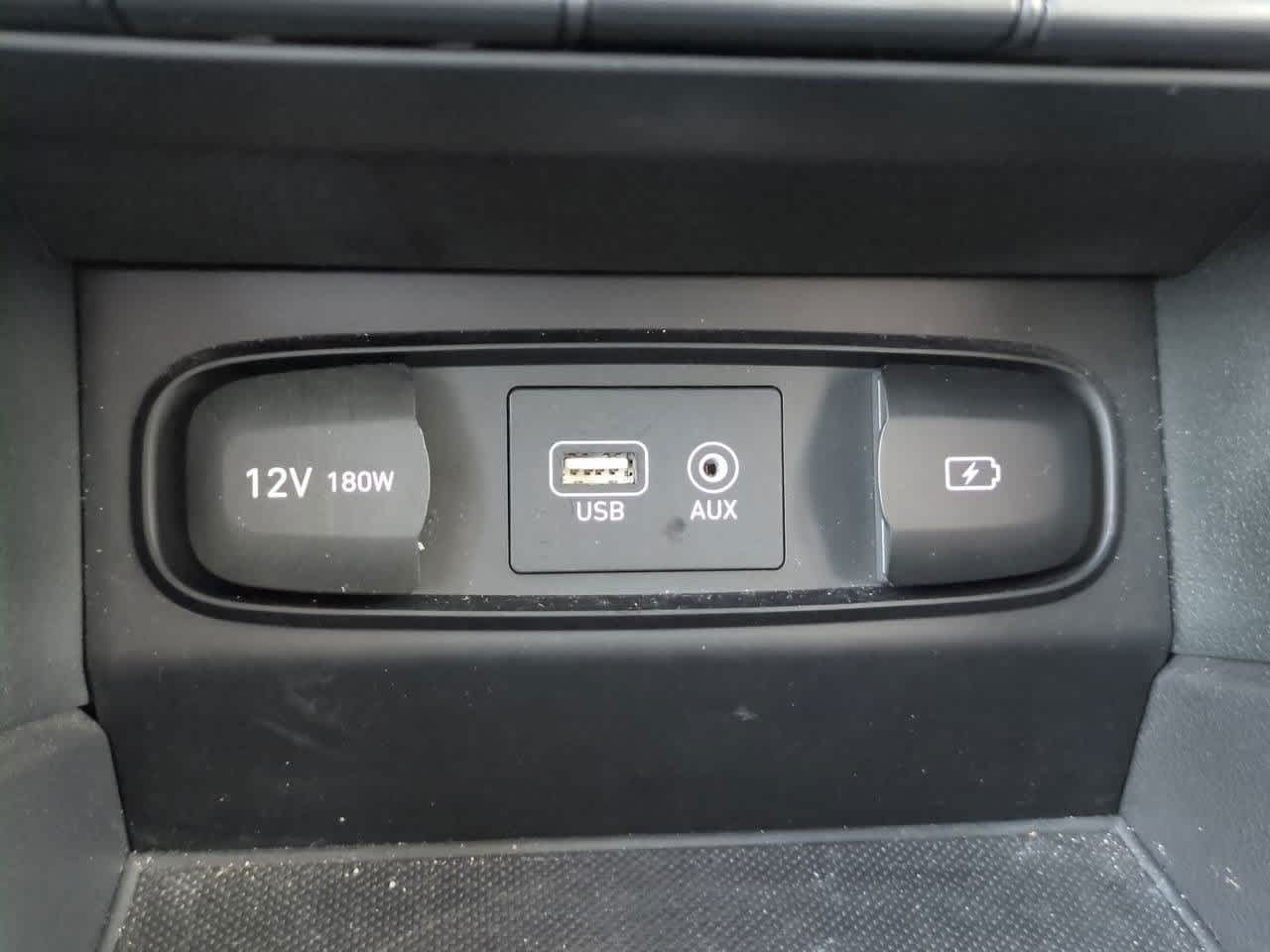 Thumbnail: 2019 Hyundai Santa Fe - 31