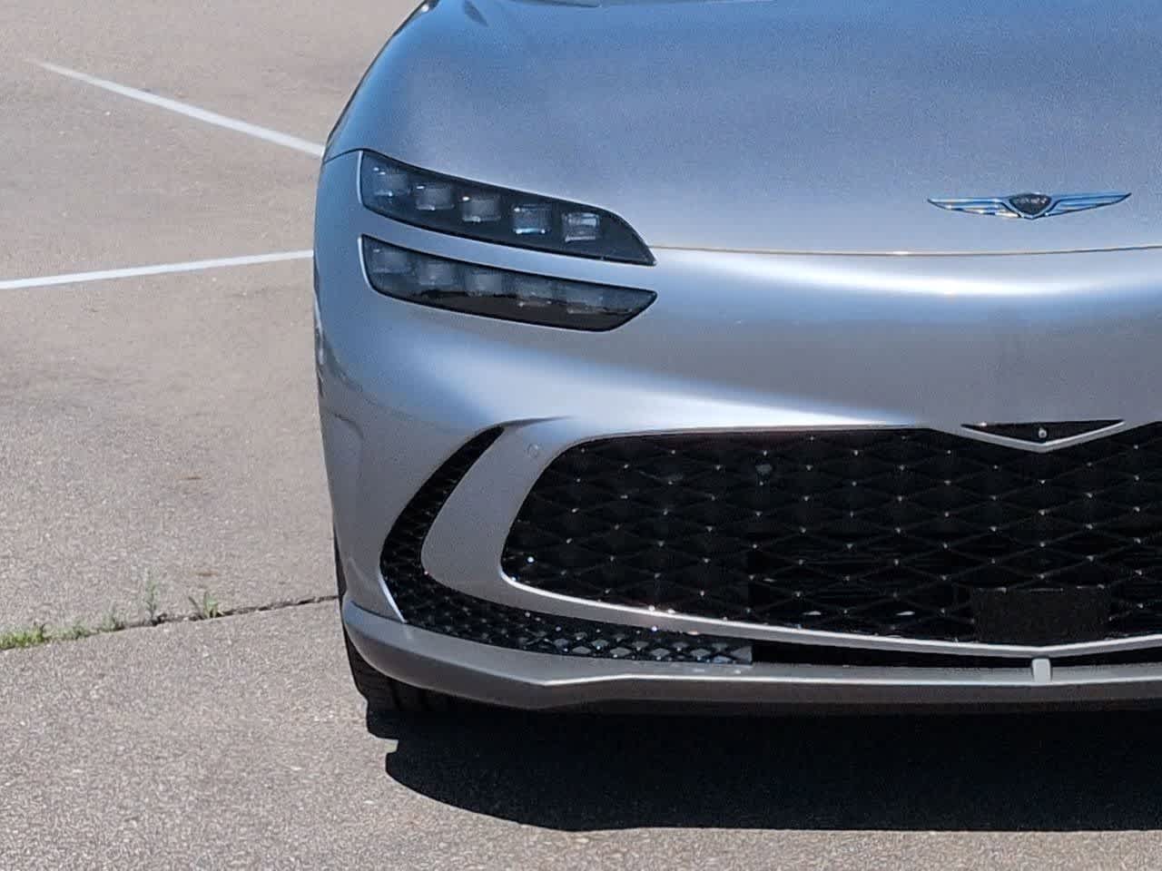 Thumbnail: 2023 Genesis GV60 - 10