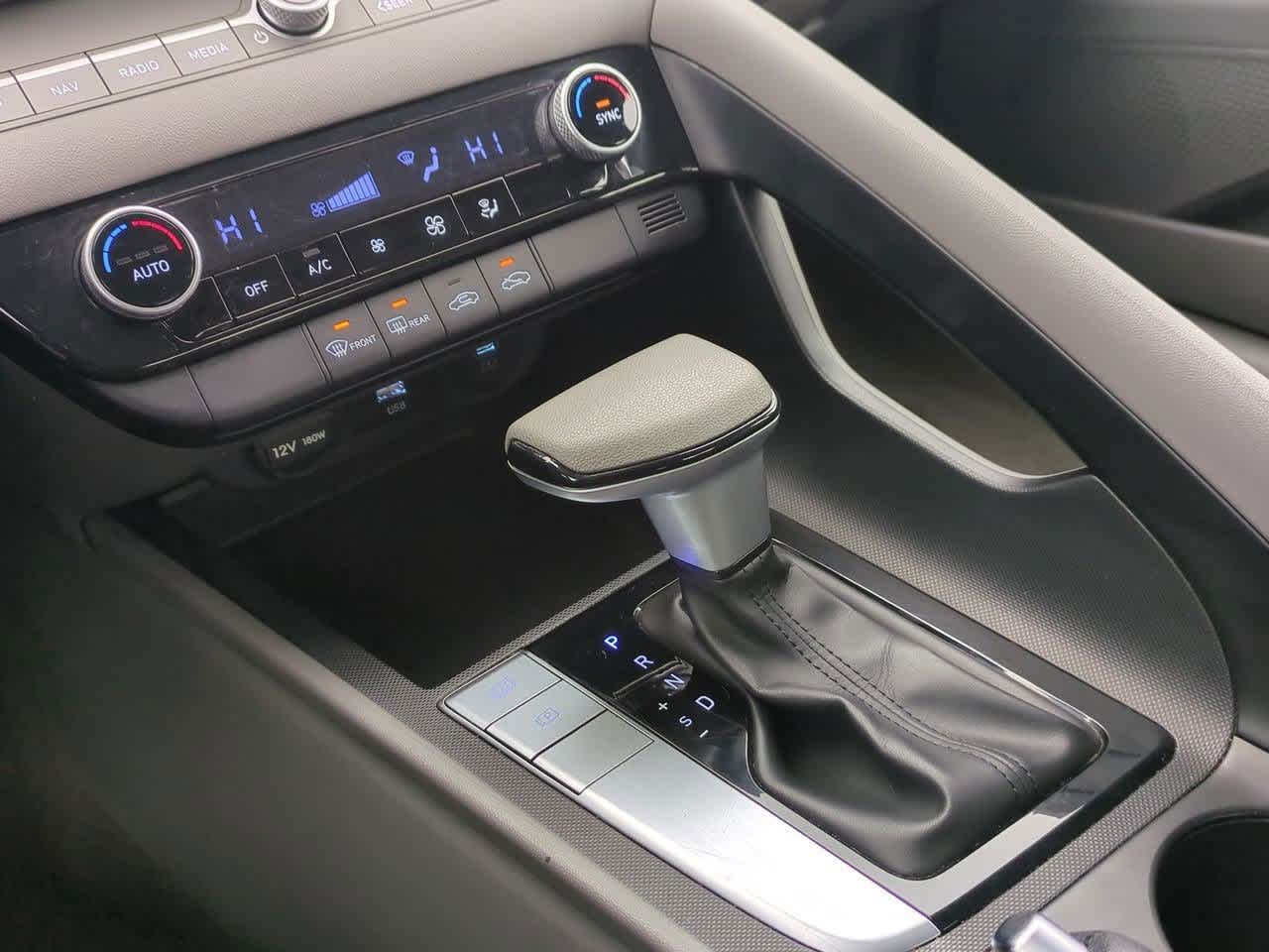 Thumbnail: 2024 Hyundai Elantra - 30