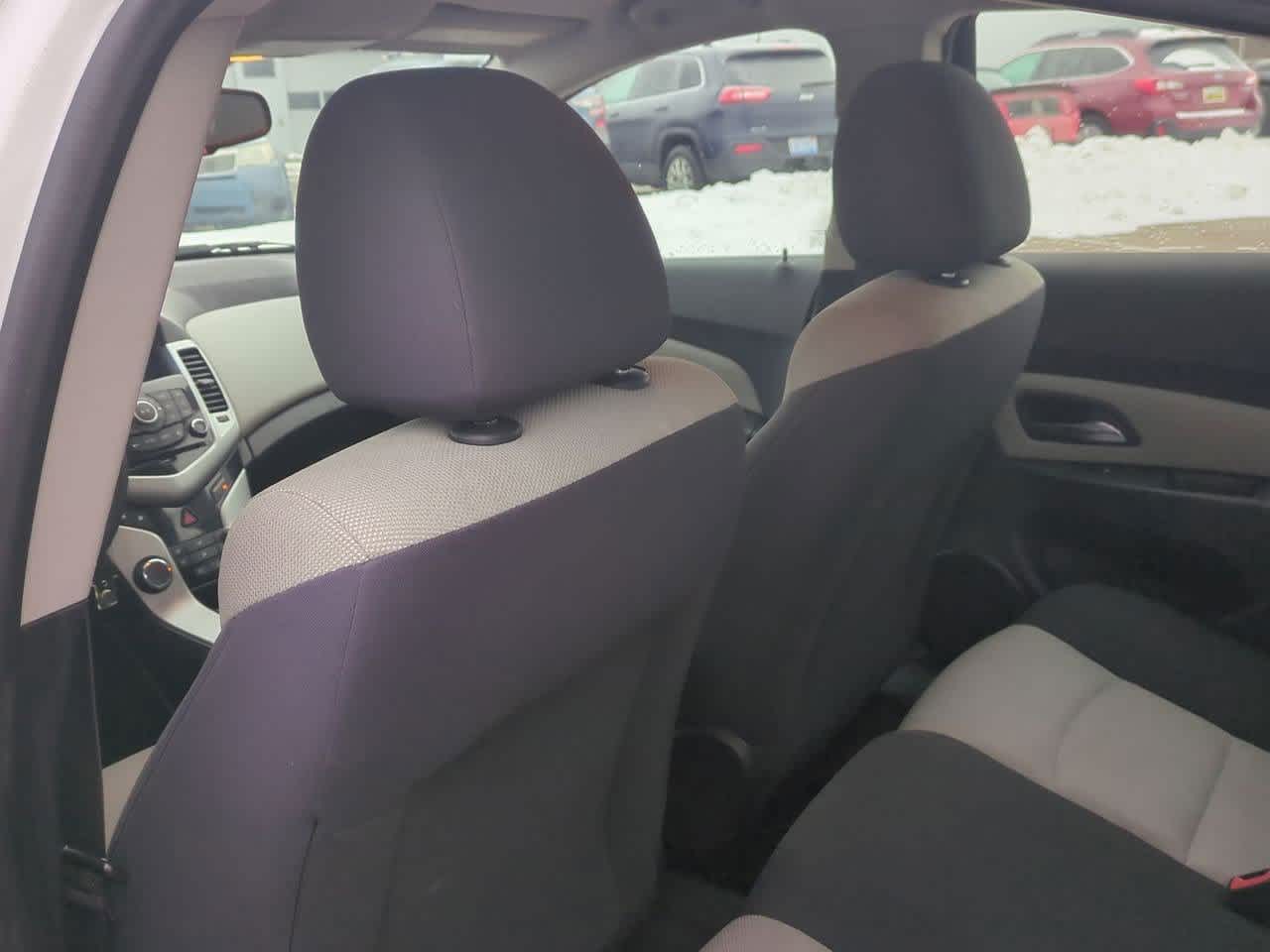 Thumbnail: 2013 Chevrolet Cruze - 17