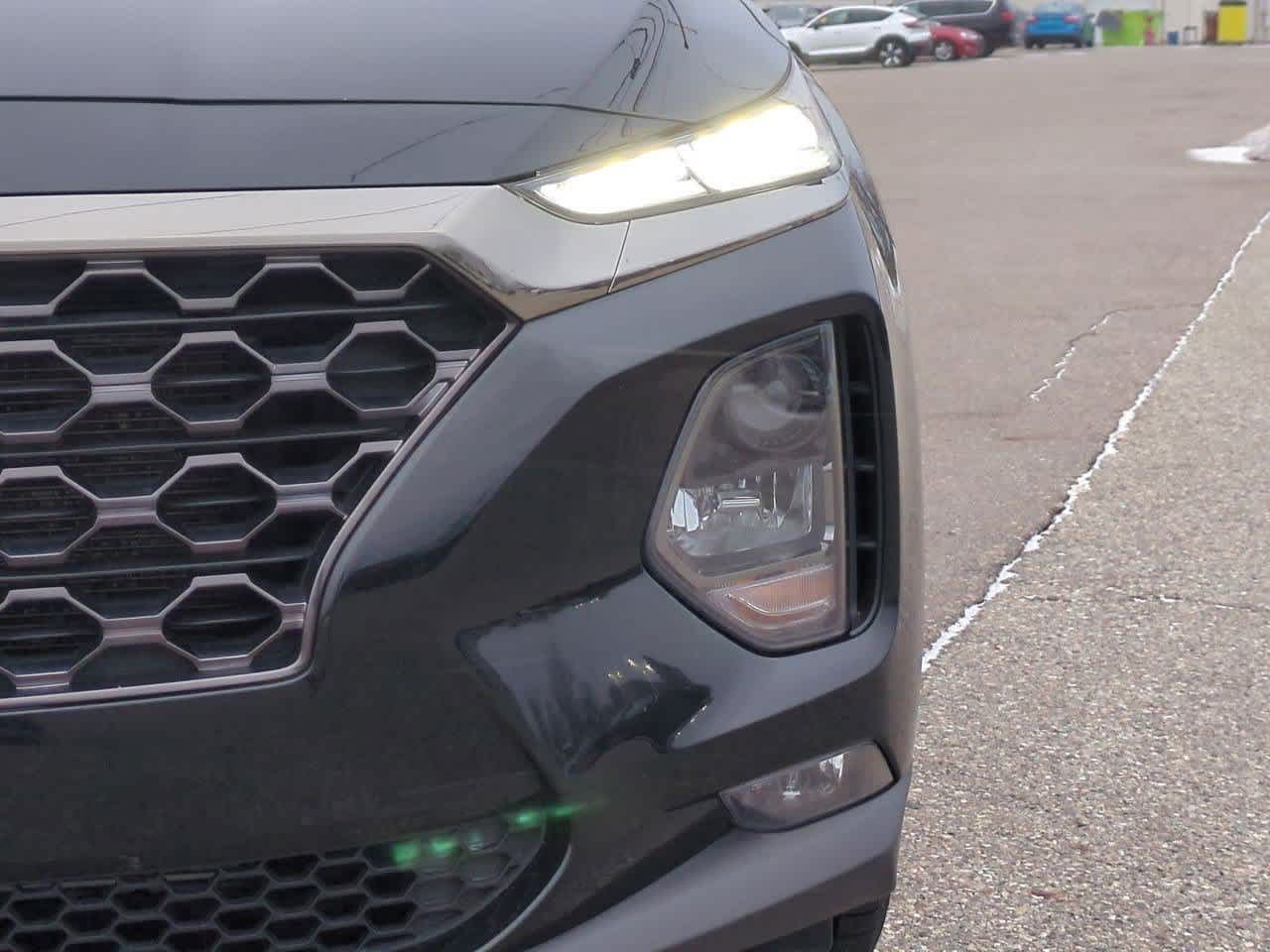 Thumbnail: 2019 Hyundai Santa Fe - 10