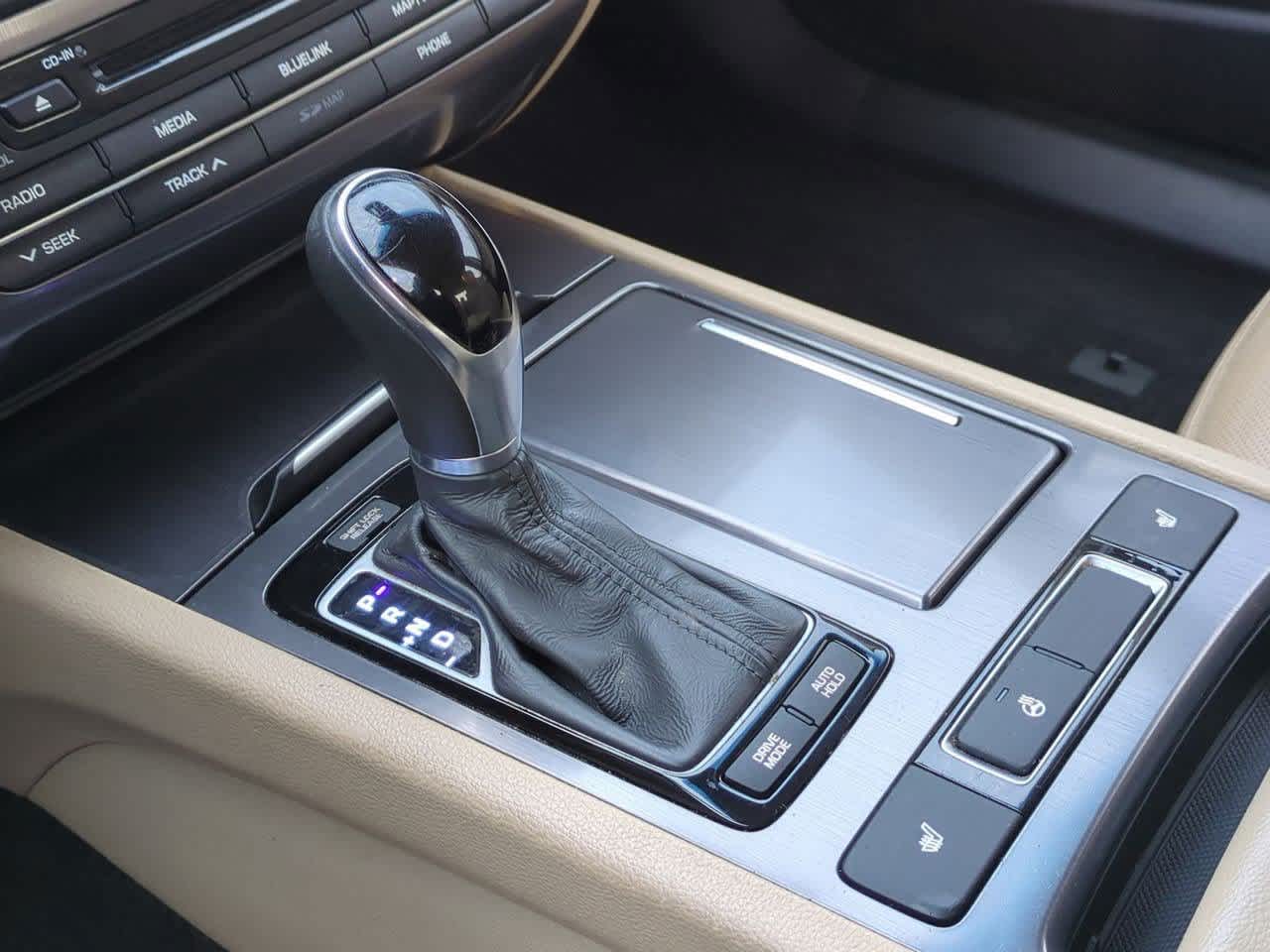 Thumbnail: 2017 Genesis G80 - 30