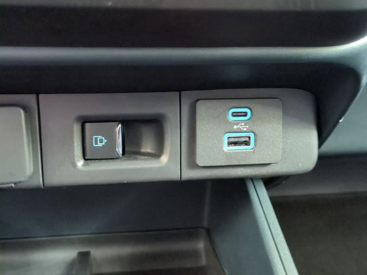 2023 Ford Maverick Lariat 28