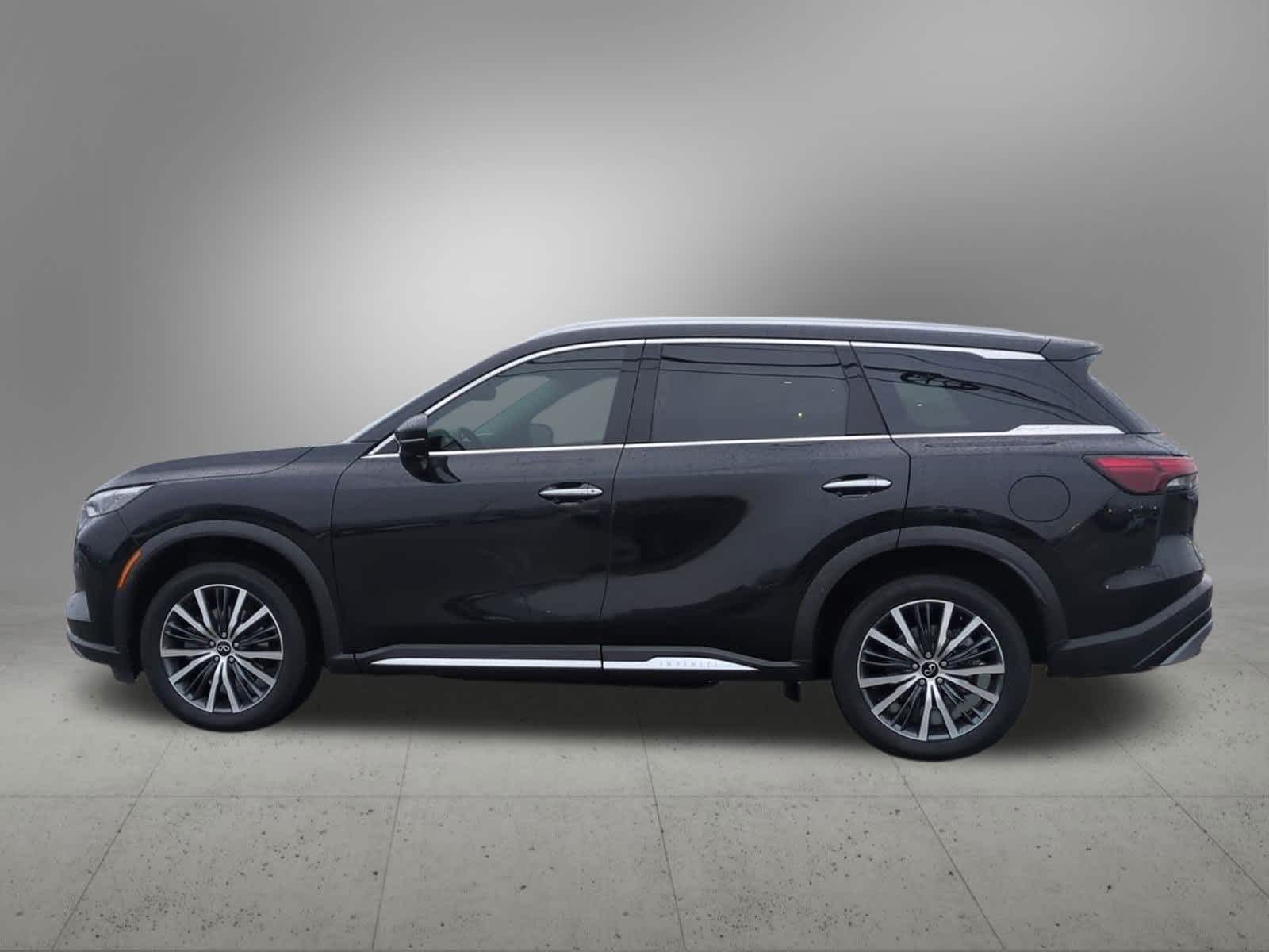 Thumbnail: 2023 INFINITI QX60 - 3