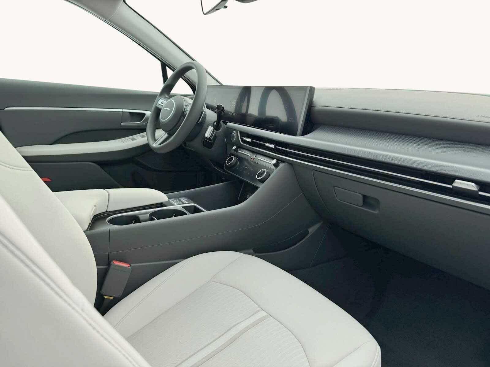 Thumbnail: 2025 Hyundai Sonata - 15