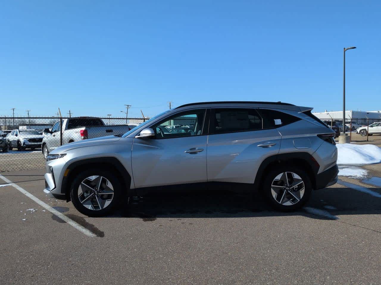 Thumbnail: 2025 Hyundai Tucson - 3