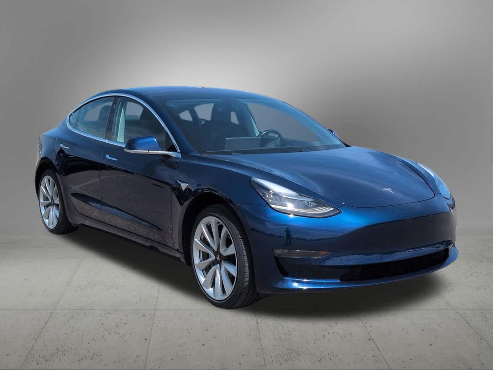 Thumbnail: 2018 Tesla Model 3 - 8