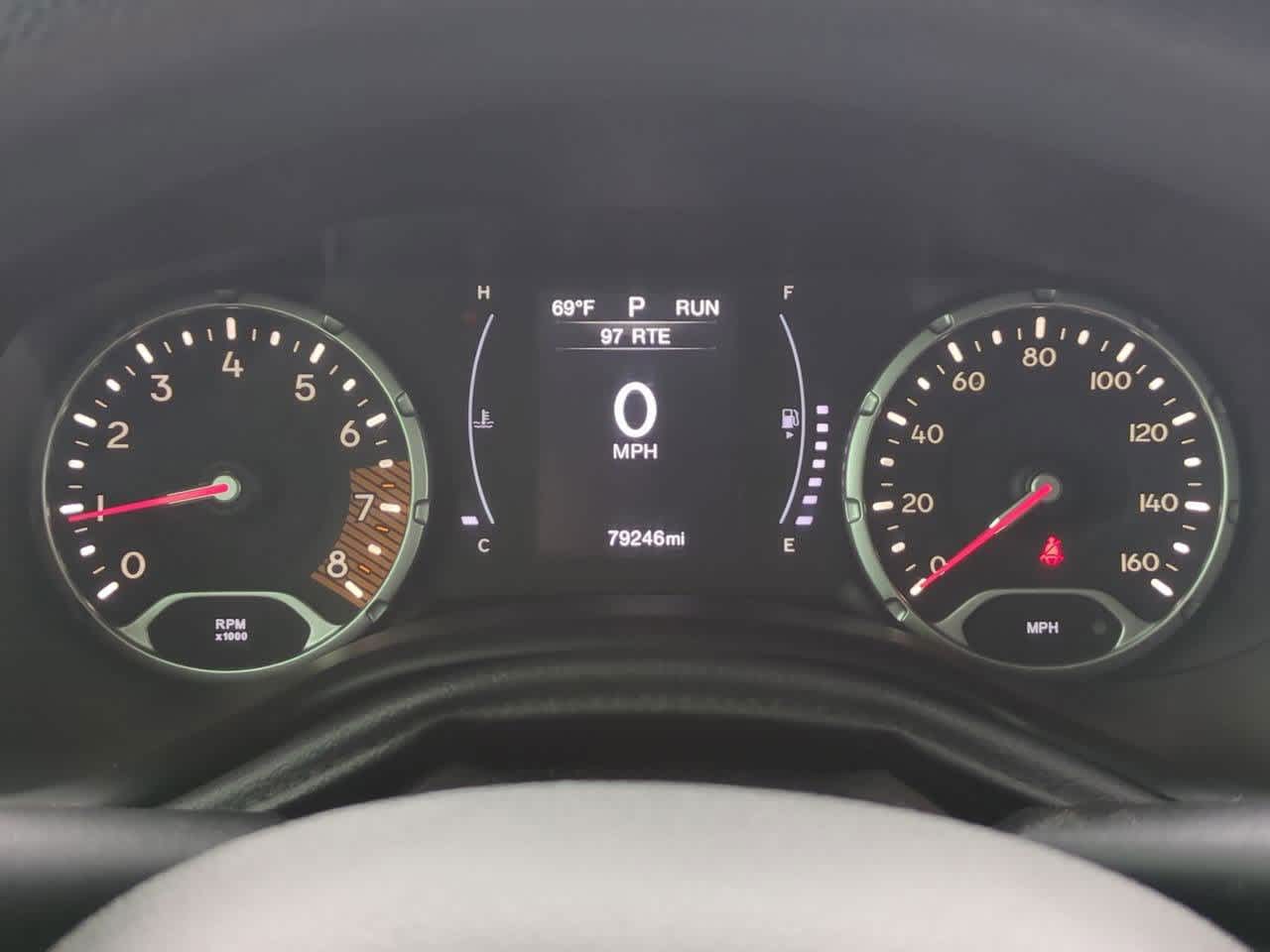 Thumbnail: 2019 Jeep Renegade - 31
