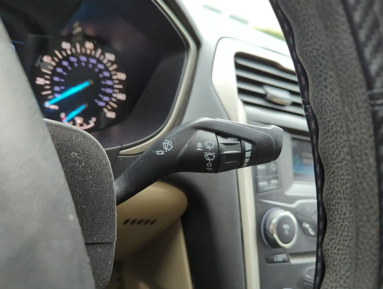 Thumbnail: 2015 Ford Fusion - 23