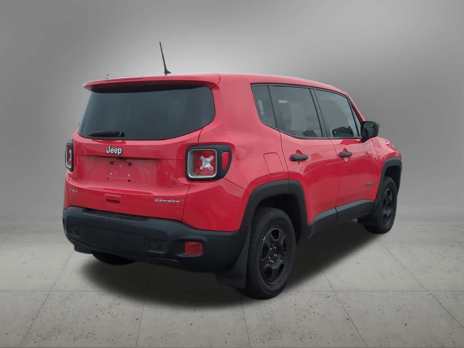 Thumbnail: 2019 Jeep Renegade - 6
