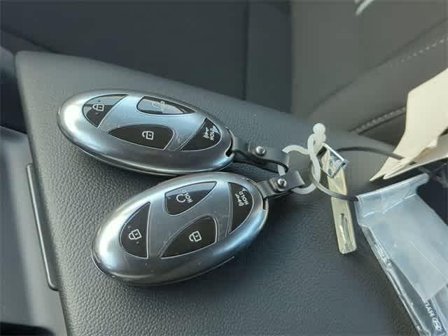 Thumbnail: 2024 Hyundai Elantra - 31