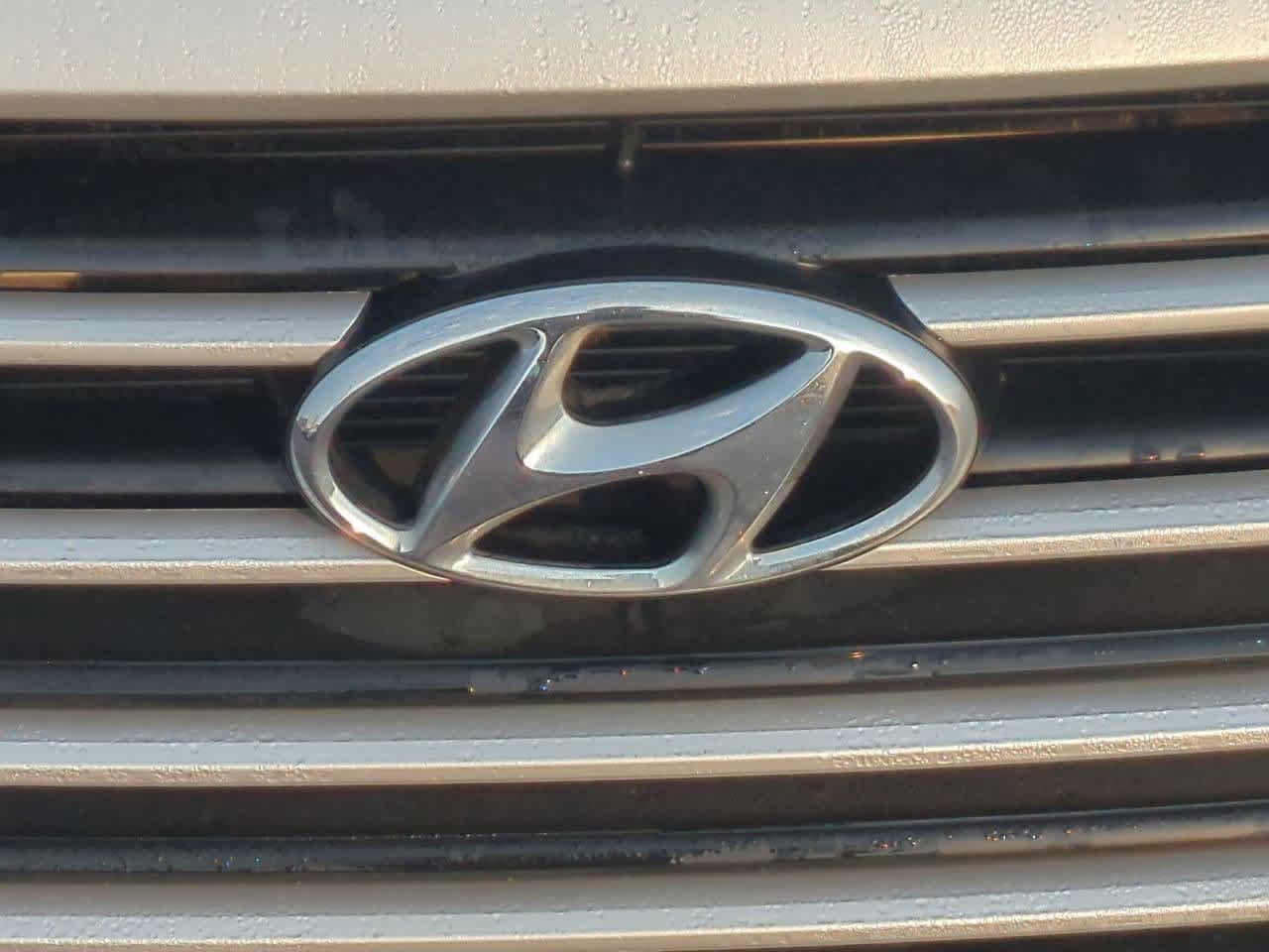 Thumbnail: 2017 Hyundai Elantra - 11