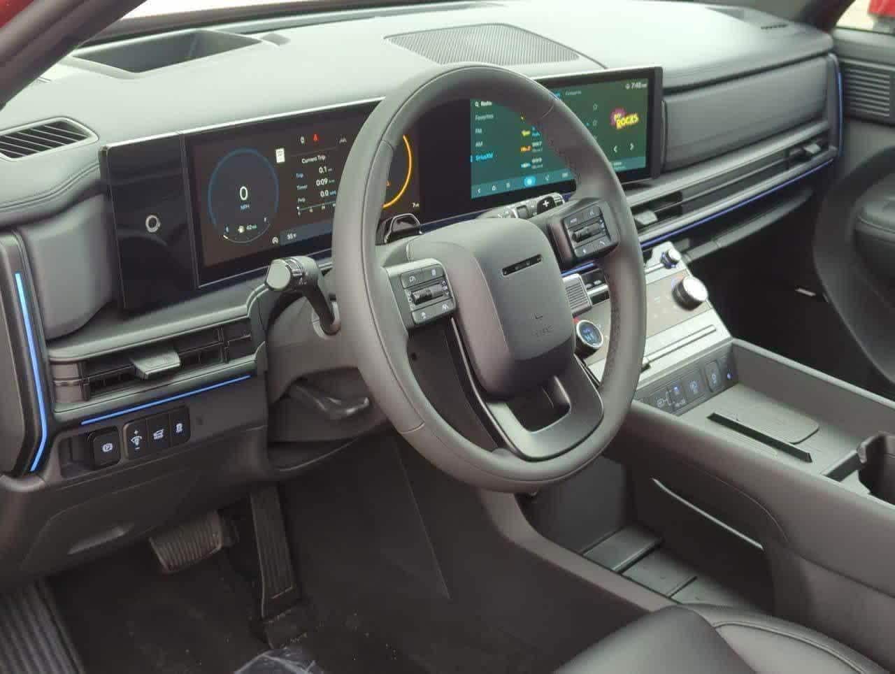 Thumbnail: 2025 Hyundai Santa Fe - 2