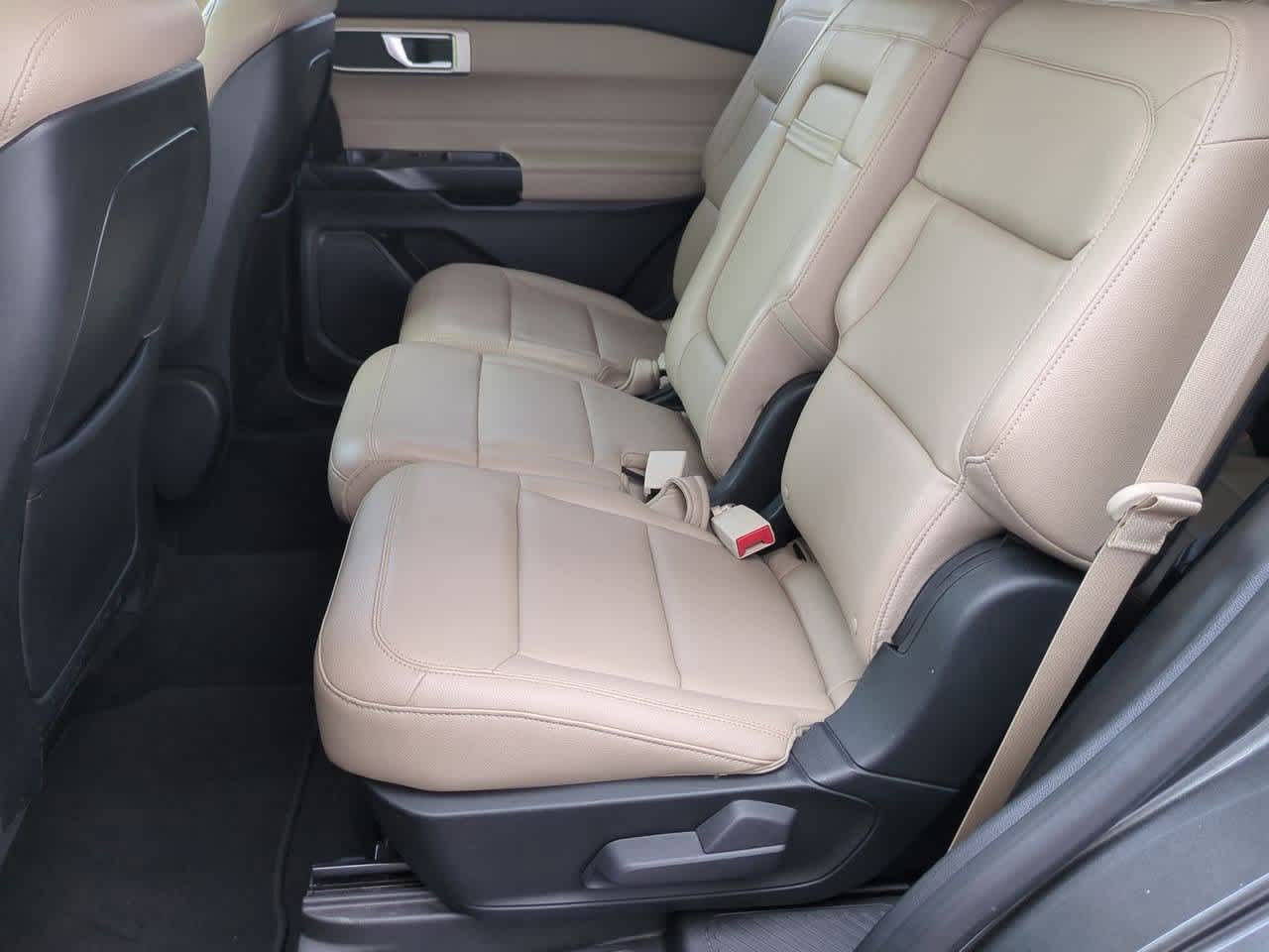 Thumbnail: 2020 Ford Explorer - 18