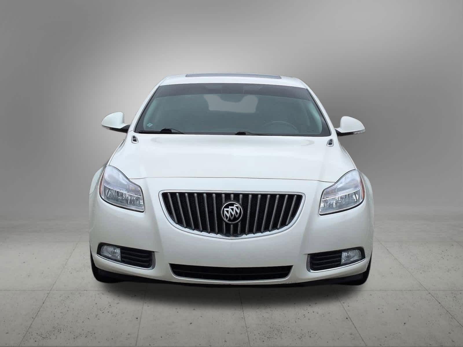 Thumbnail: 2013 Buick Regal - 9