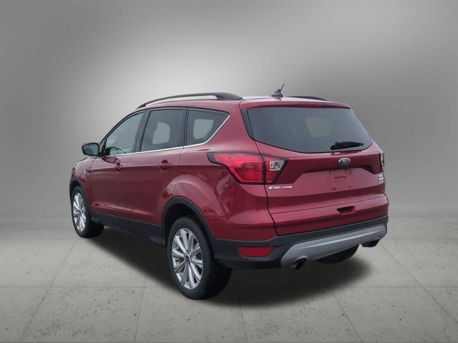 Thumbnail: 2019 Ford Escape - 4