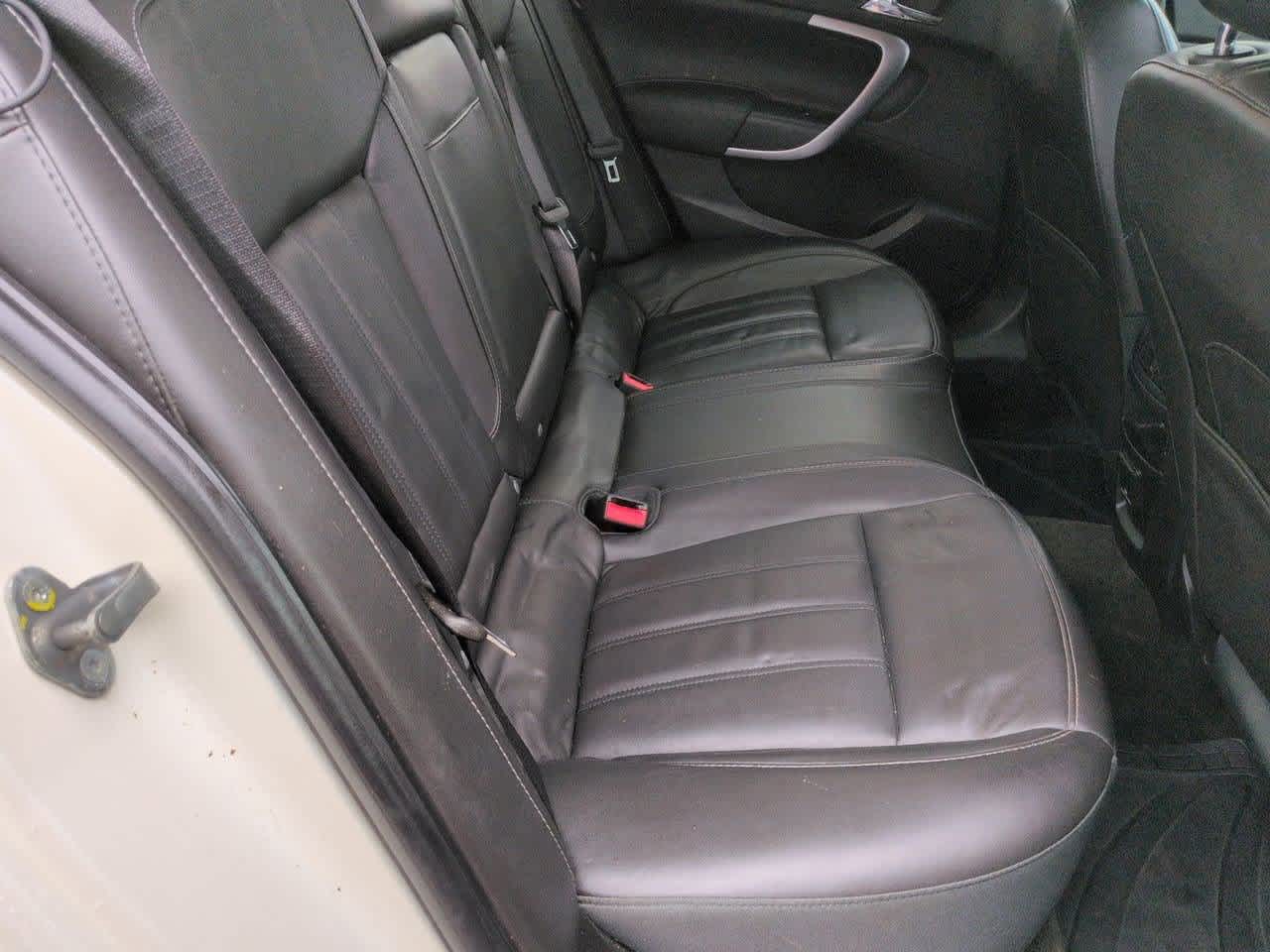 Thumbnail: 2013 Buick Regal - 21