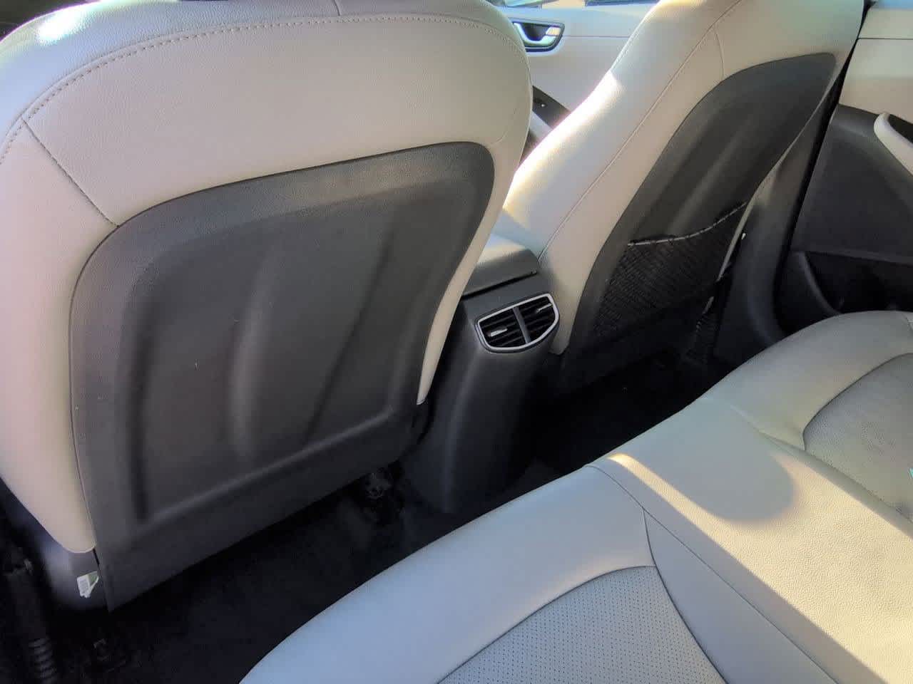 Thumbnail: 2018 Hyundai Ioniq - 18