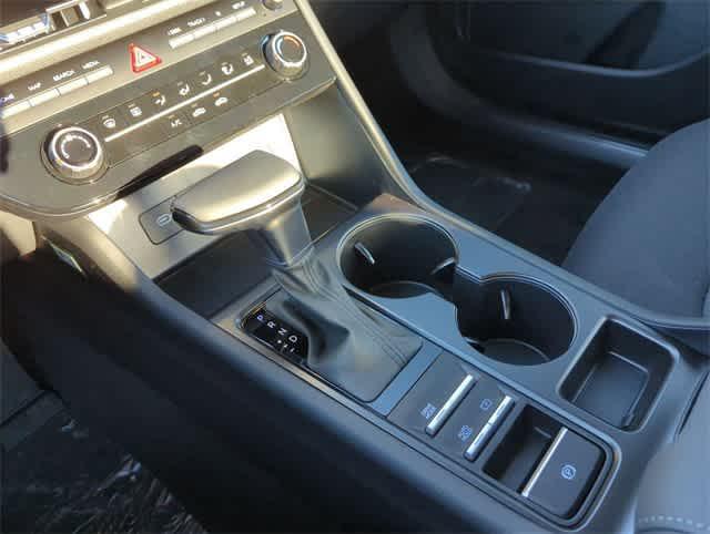 2025 Hyundai Sonata SE 28