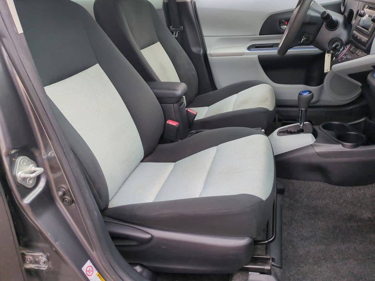 Thumbnail: 2012 Toyota Prius c - 20