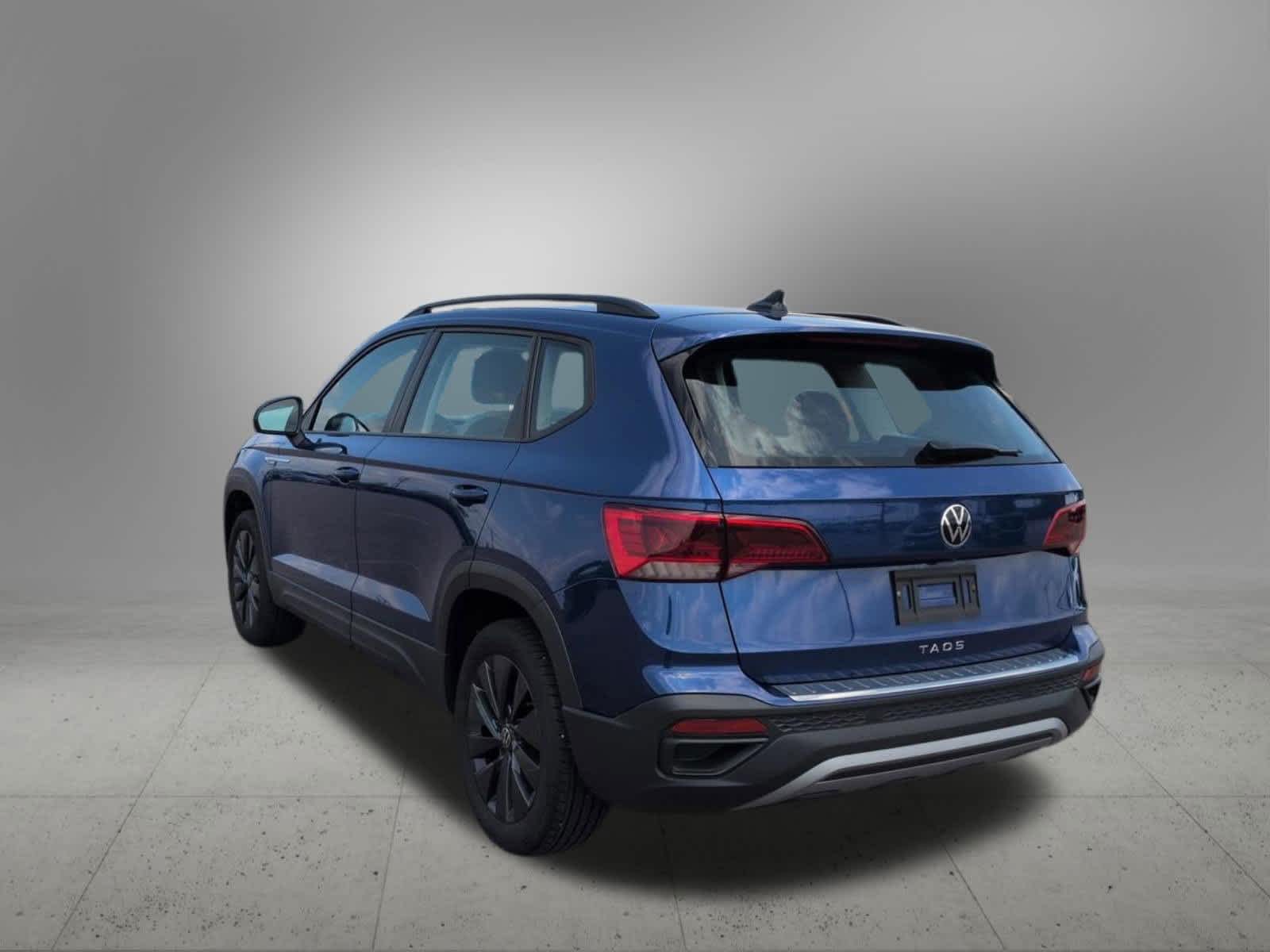 Thumbnail: 2023 Volkswagen Taos - 3