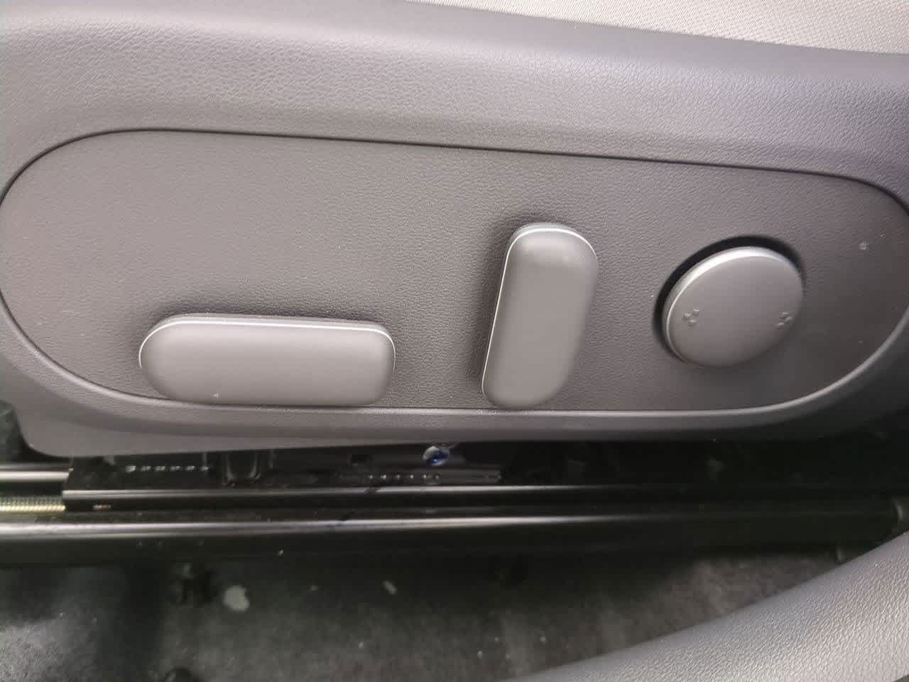 Thumbnail: 2025 Hyundai Kona - 16