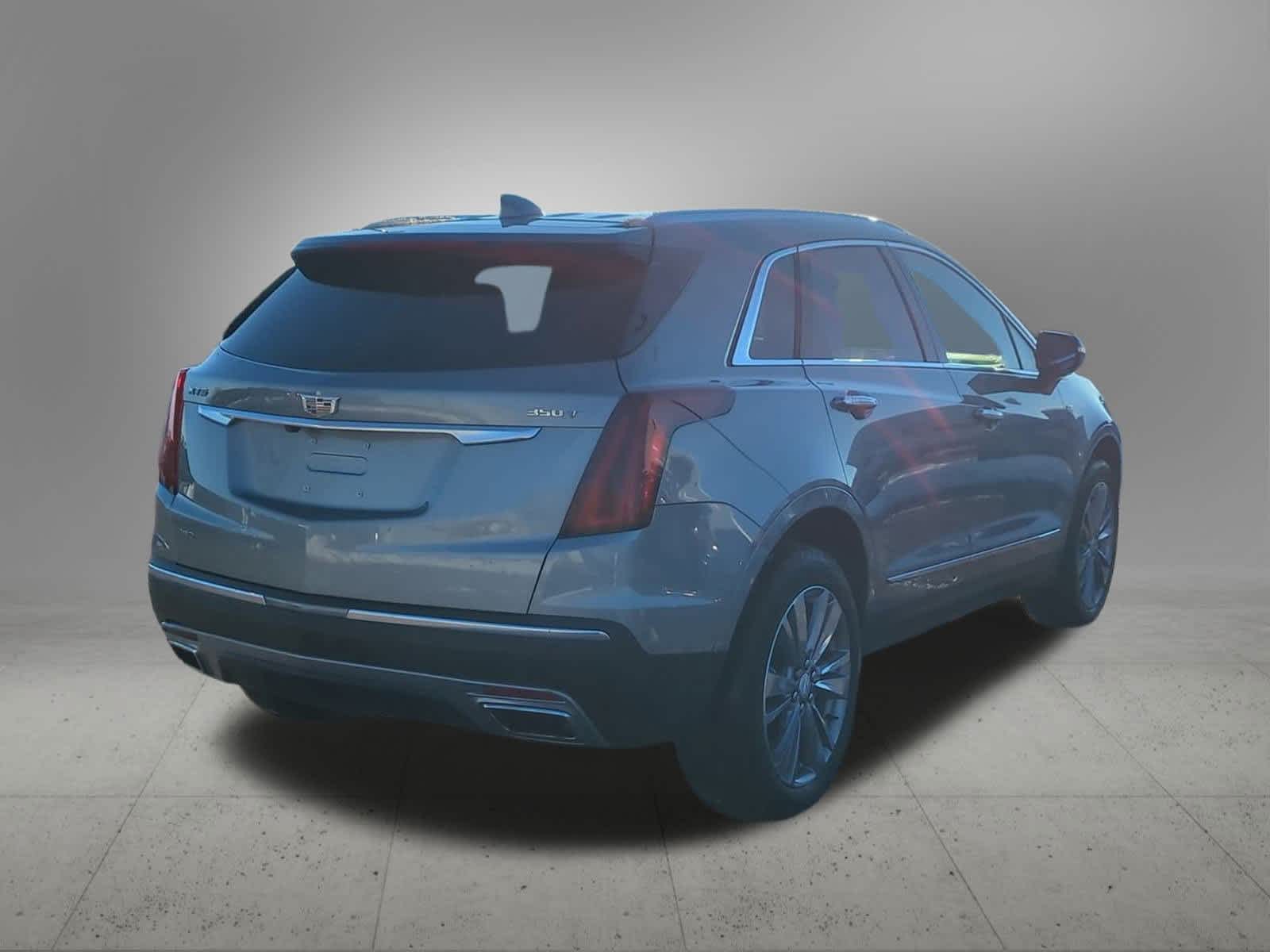 Thumbnail: 2024 Cadillac XT5 - 6