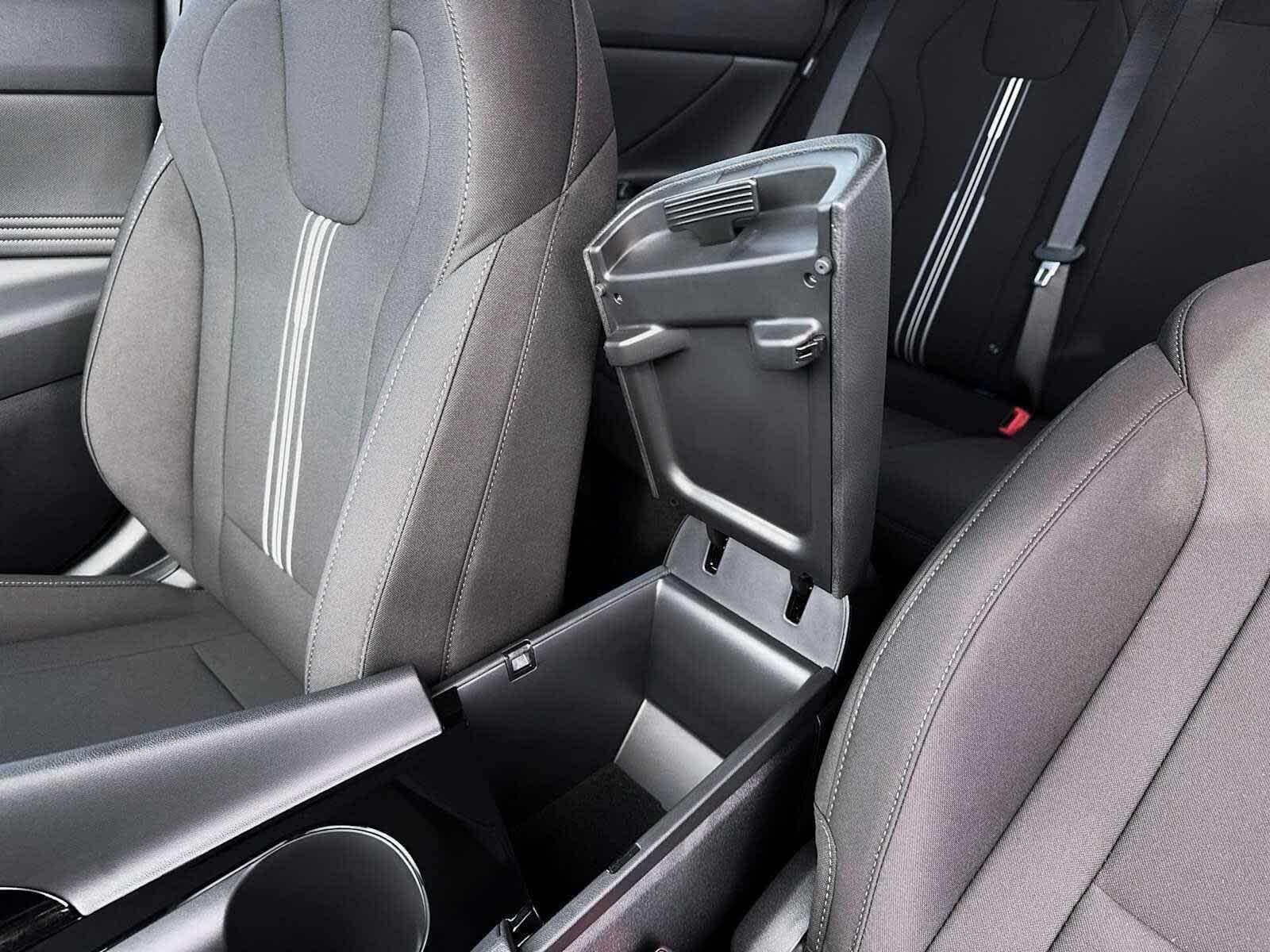 Thumbnail: 2026 Hyundai Elantra - 18