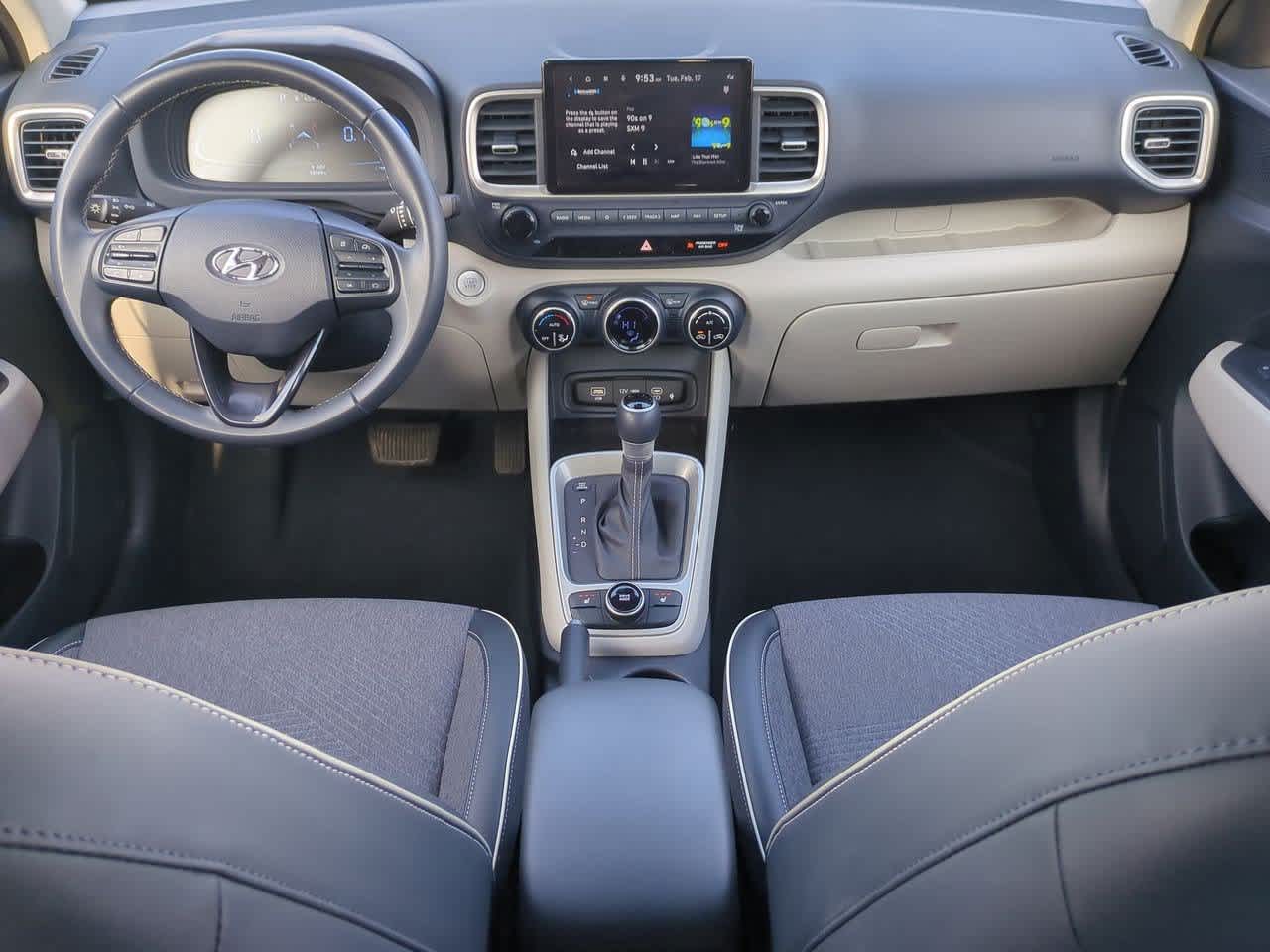 Thumbnail: 2023 Hyundai Venue - 14