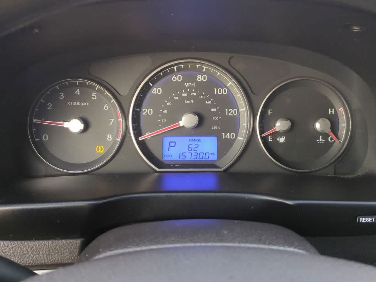 Thumbnail: 2010 Hyundai Santa Fe - 29