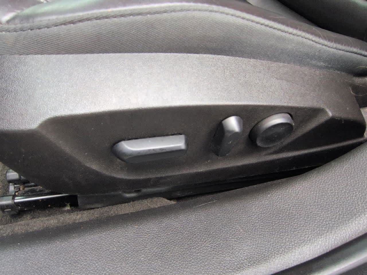 Thumbnail: 2013 Buick Regal - 17
