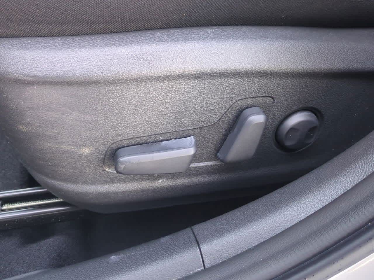 Thumbnail: 2023 Hyundai Kona - 16