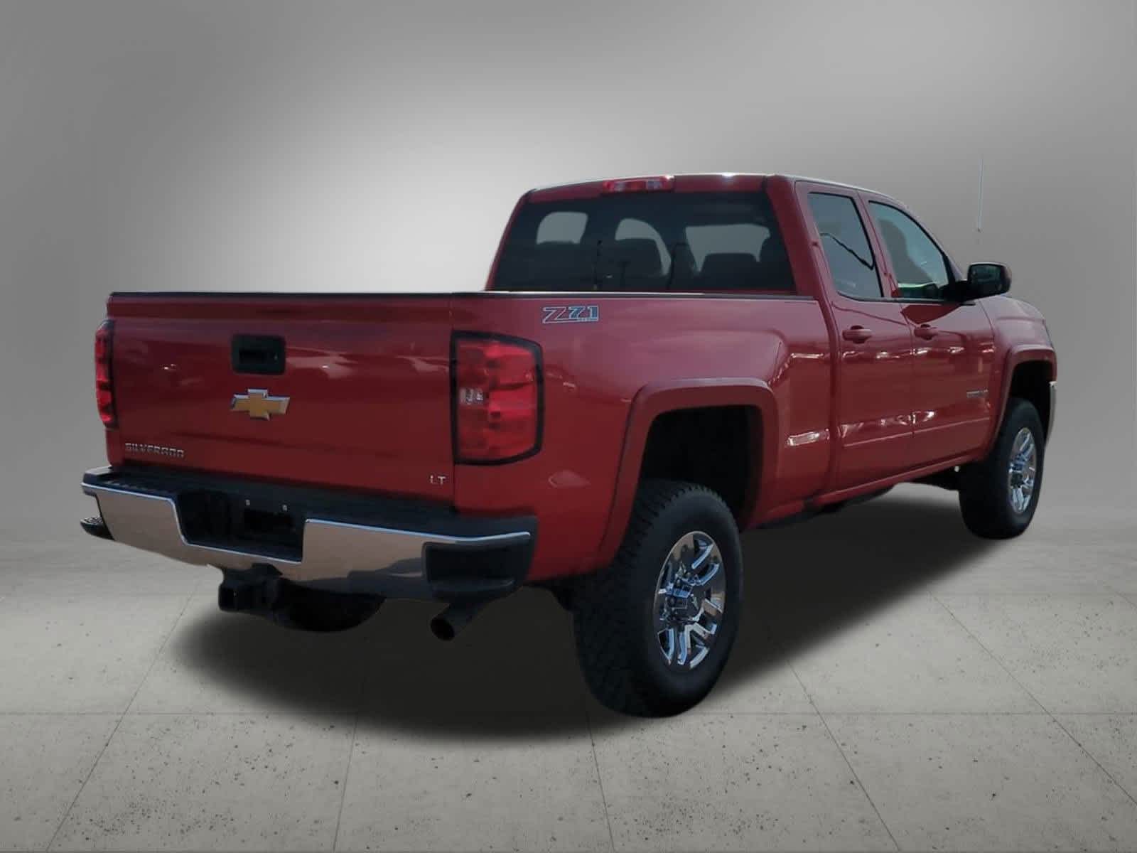 Thumbnail: 2017 Chevrolet Silverado 2500 - 6