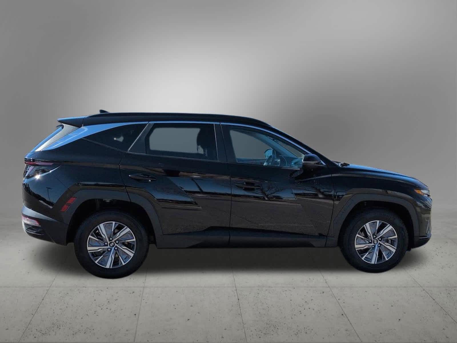 Thumbnail: 2023 Hyundai Tucson - 7