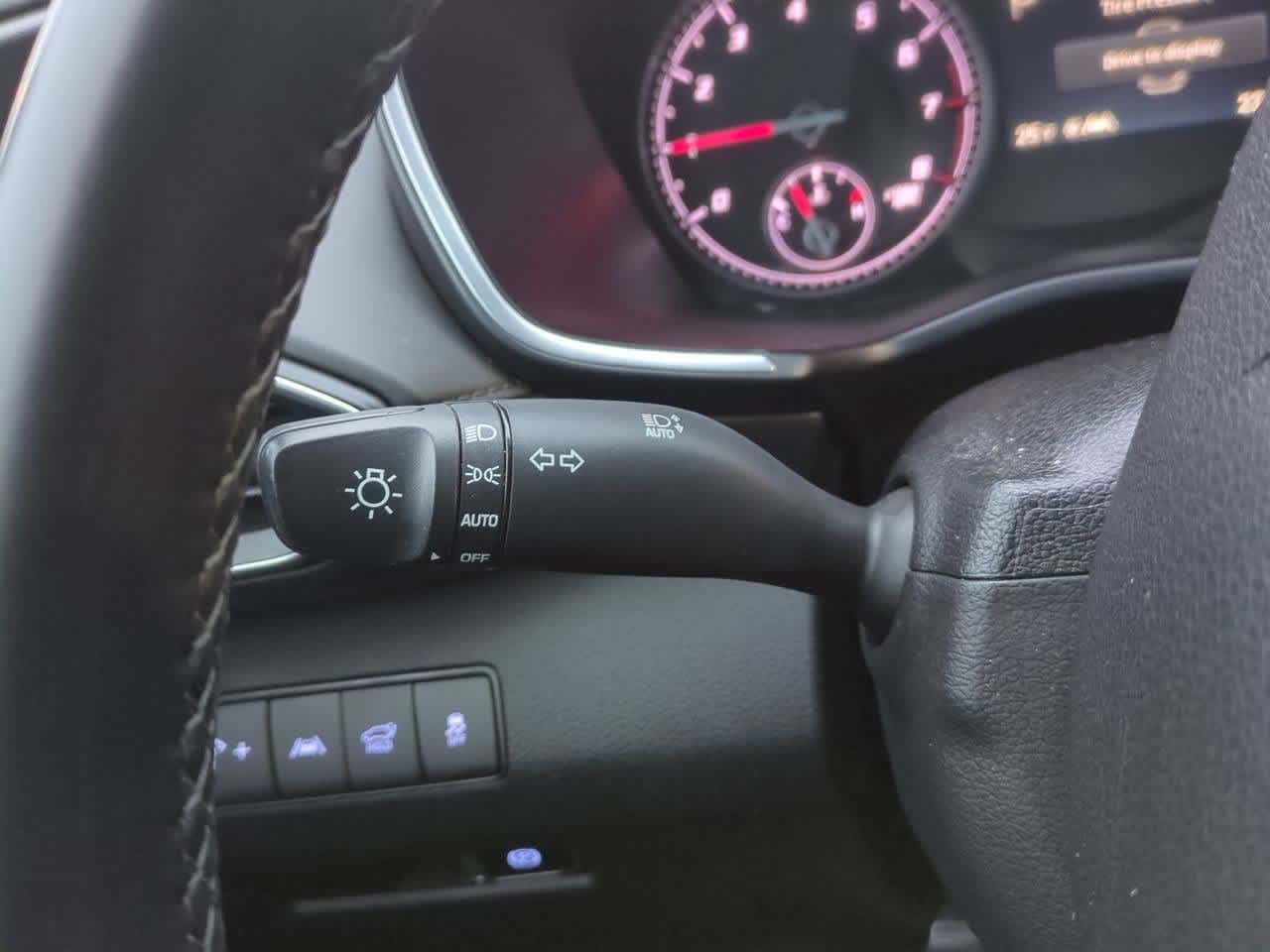 Thumbnail: 2023 Hyundai Santa Fe - 25