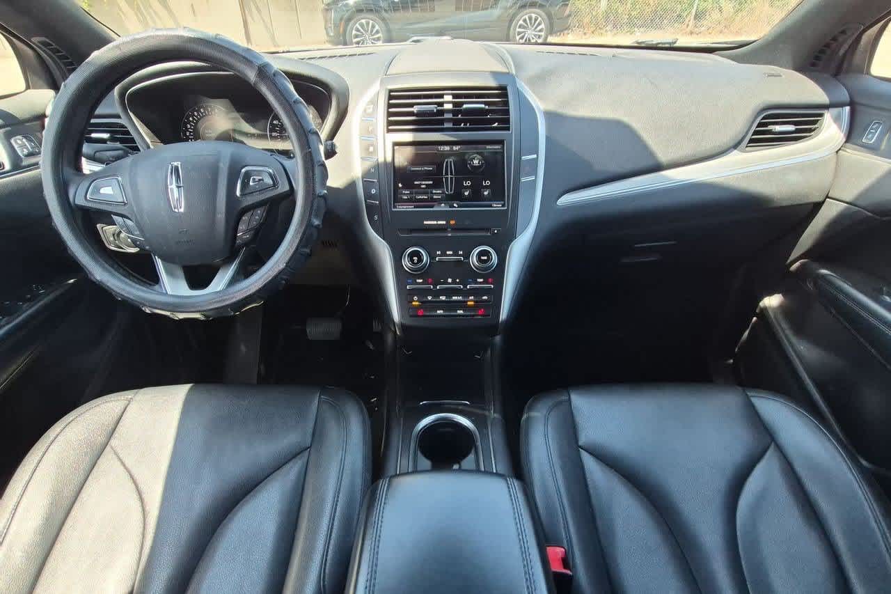 Thumbnail: 2015 Lincoln MKC - 14