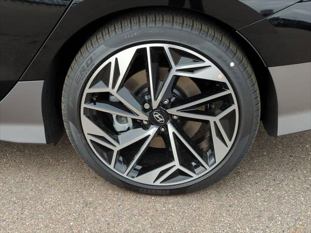 Thumbnail: 2024 Hyundai Ioniq 6 - 12