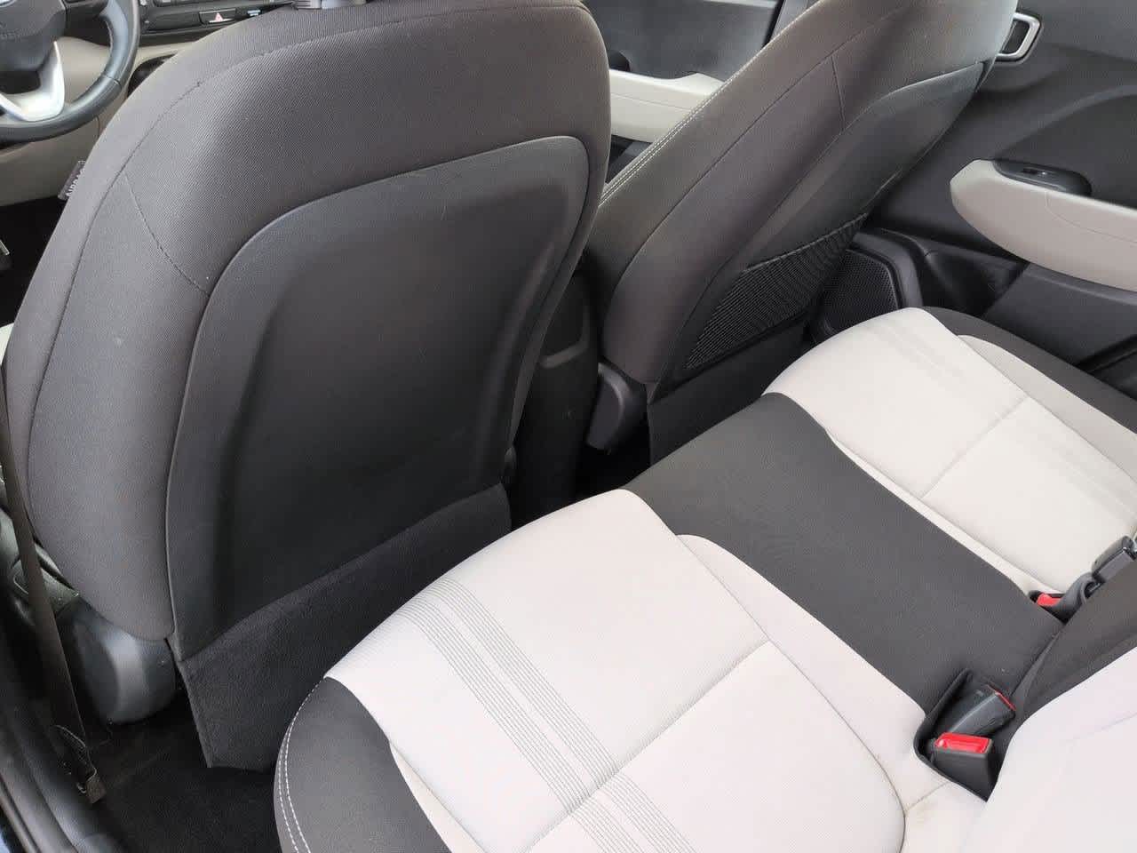 Thumbnail: 2023 Hyundai Venue - 18