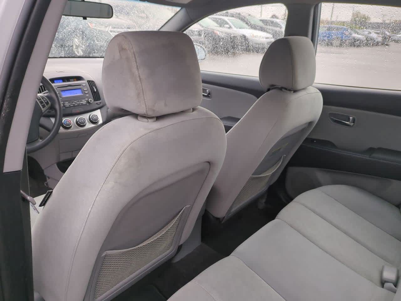 Thumbnail: 2010 Hyundai Elantra - 17