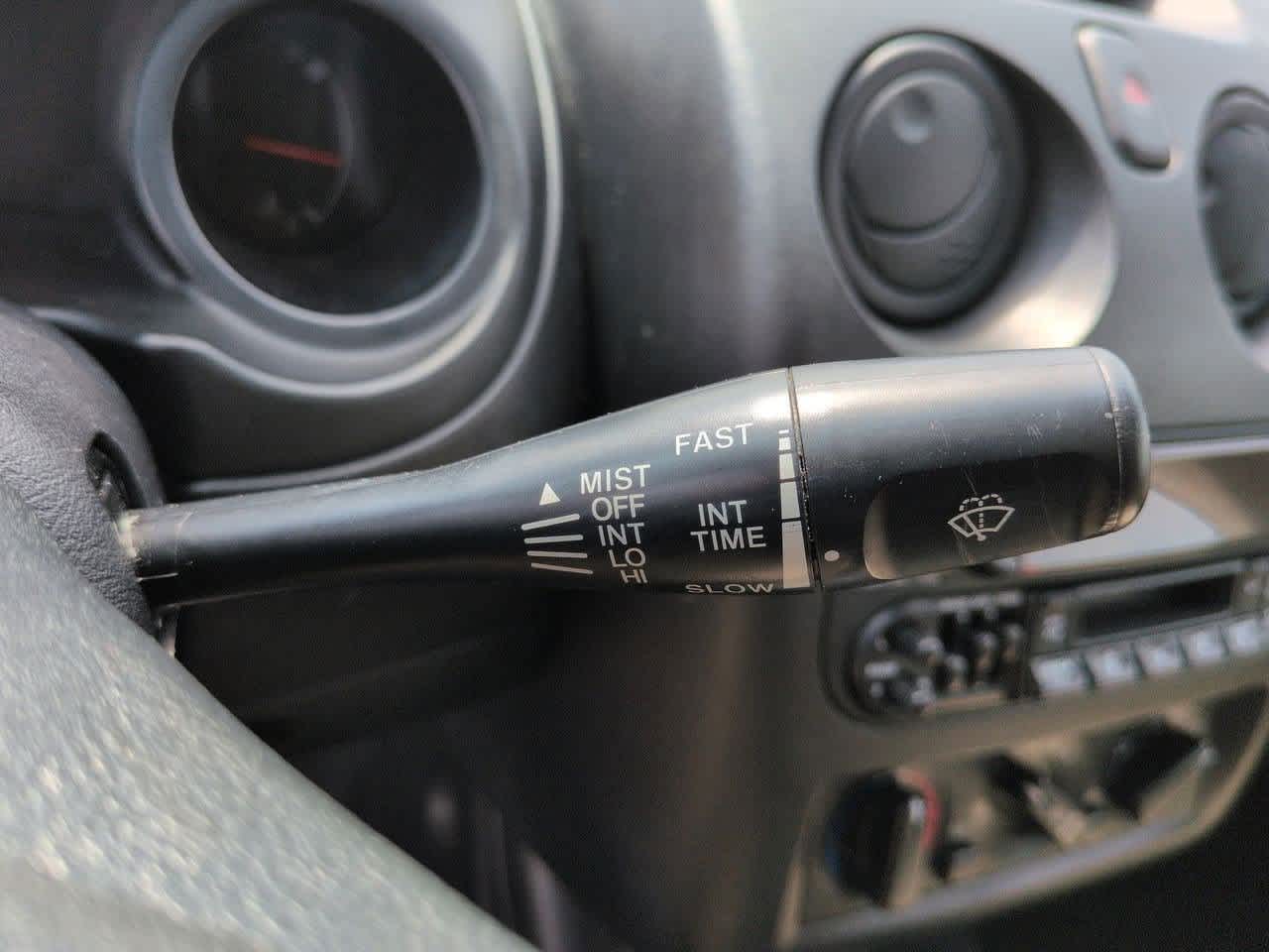 Thumbnail: 2002 Chrysler Sebring - 23