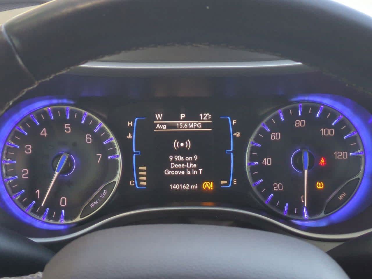 Thumbnail: 2017 Chrysler Pacifica - 32