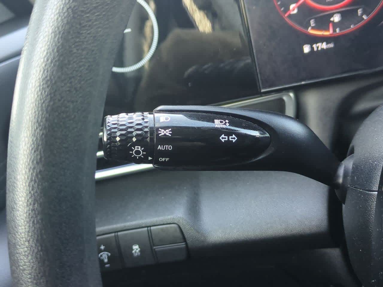 Thumbnail: 2024 Hyundai Elantra - 25