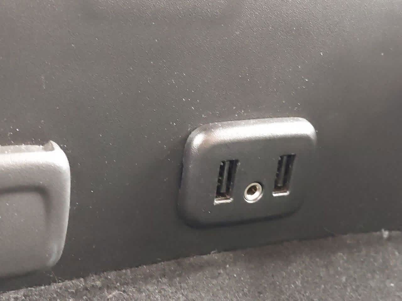 Thumbnail: 2017 Chevrolet Silverado 1500 - 28