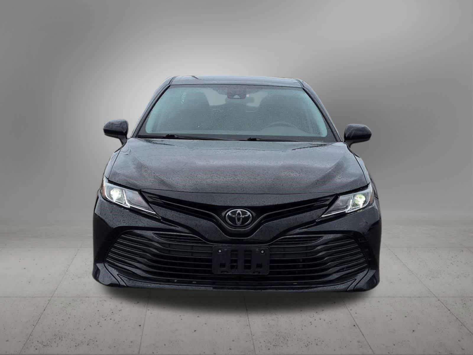 Thumbnail: 2020 Toyota Camry - 9