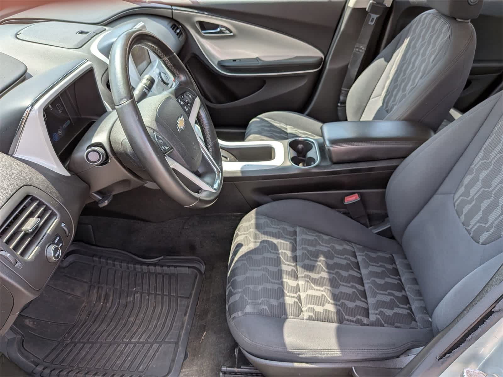 Thumbnail: 2013 Chevrolet Volt - 13